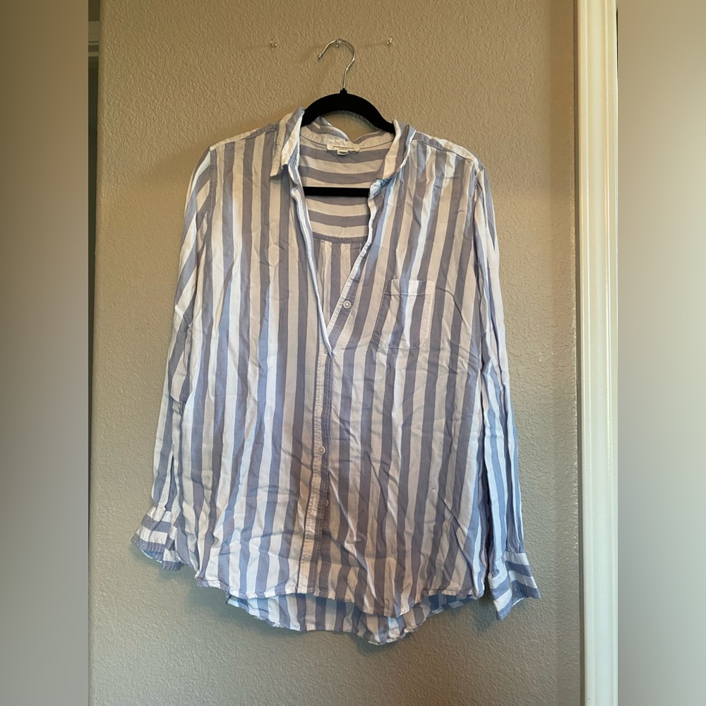 beachlunchlounge Blue and White Striped Button-Down Shirt